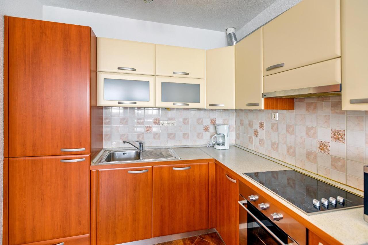 Comfort Apartments In Peaceful Area Zadar - With Garden Bagian luar foto