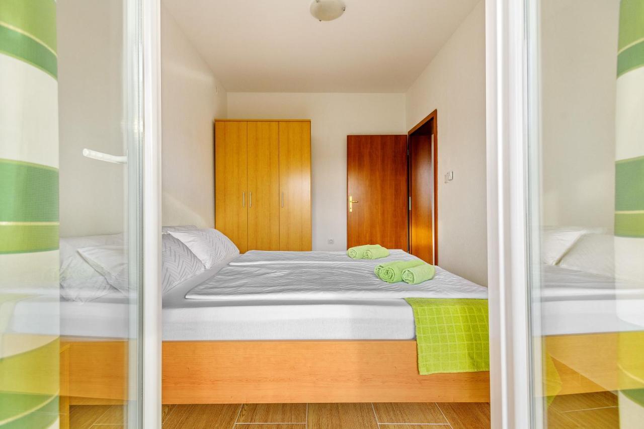 Comfort Apartments In Peaceful Area Zadar - With Garden Bagian luar foto