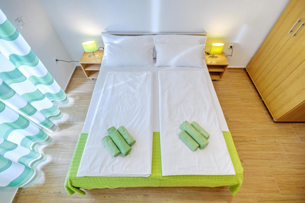 Comfort Apartments In Peaceful Area Zadar - With Garden Bagian luar foto