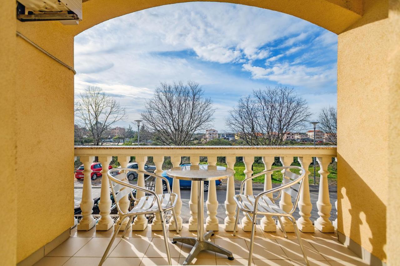 Comfort Apartments In Peaceful Area Zadar - With Garden Bagian luar foto