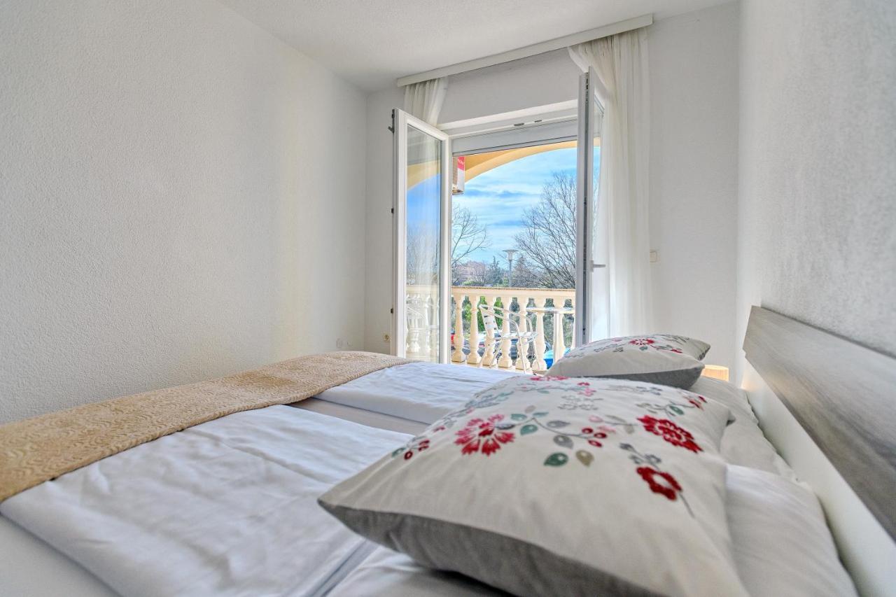 Comfort Apartments In Peaceful Area Zadar - With Garden Bagian luar foto