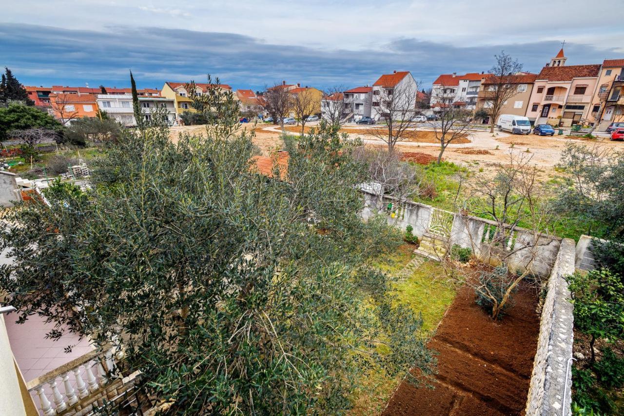 Comfort Apartments In Peaceful Area Zadar - With Garden Bagian luar foto