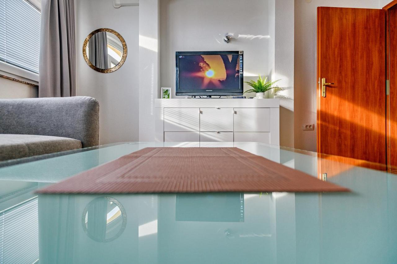 Comfort Apartments In Peaceful Area Zadar - With Garden Bagian luar foto