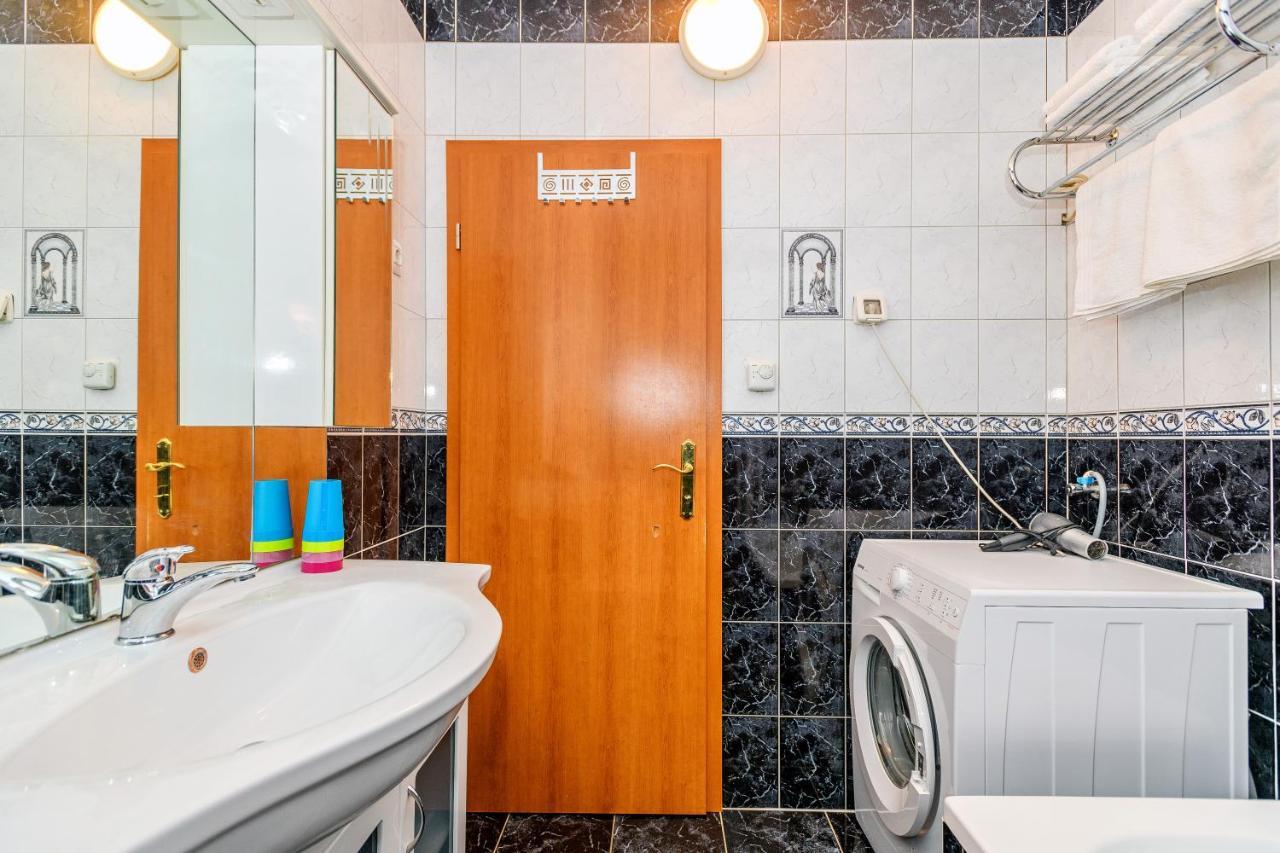 Comfort Apartments In Peaceful Area Zadar - With Garden Bagian luar foto